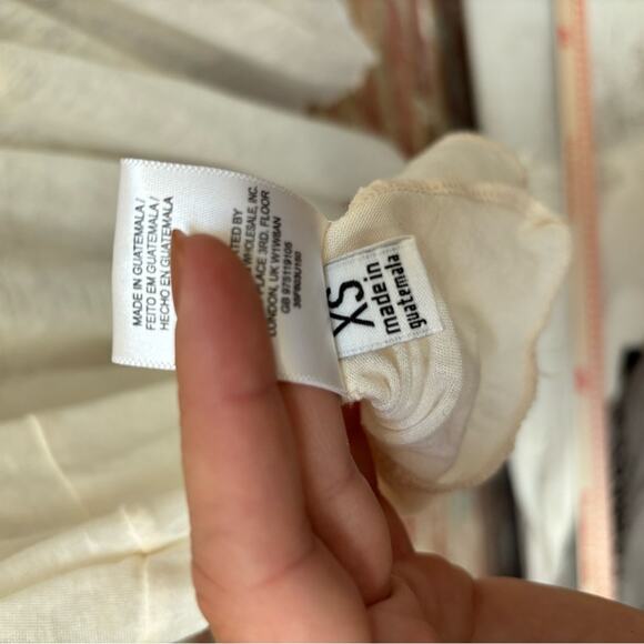 Free People- We the Free- Cream Sheer Peplum Tank Size XS - Picture 7 of 8